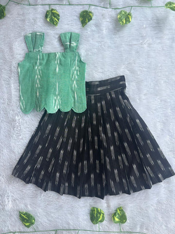 (CTS018) Elegant Girls' Ikat Print Ethnic Set
