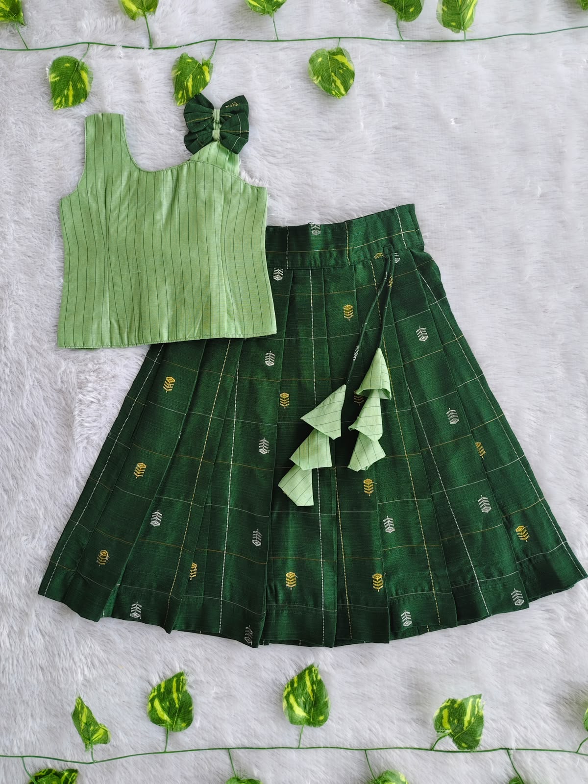 (ETTS014)Elegant Green Traditional Ethnic Lehenga Set