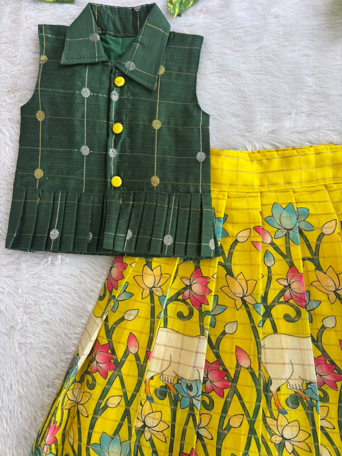 (ETTS029)Elegant forest green checkered and yellow Kalamkari lotus print lehenga set.