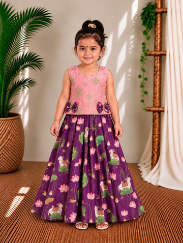 (CTS032)Enchanting Lotus &  Elephant Print Ethnic Set
