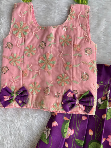 (CTS032)Enchanting Lotus &  Elephant Print Ethnic Set