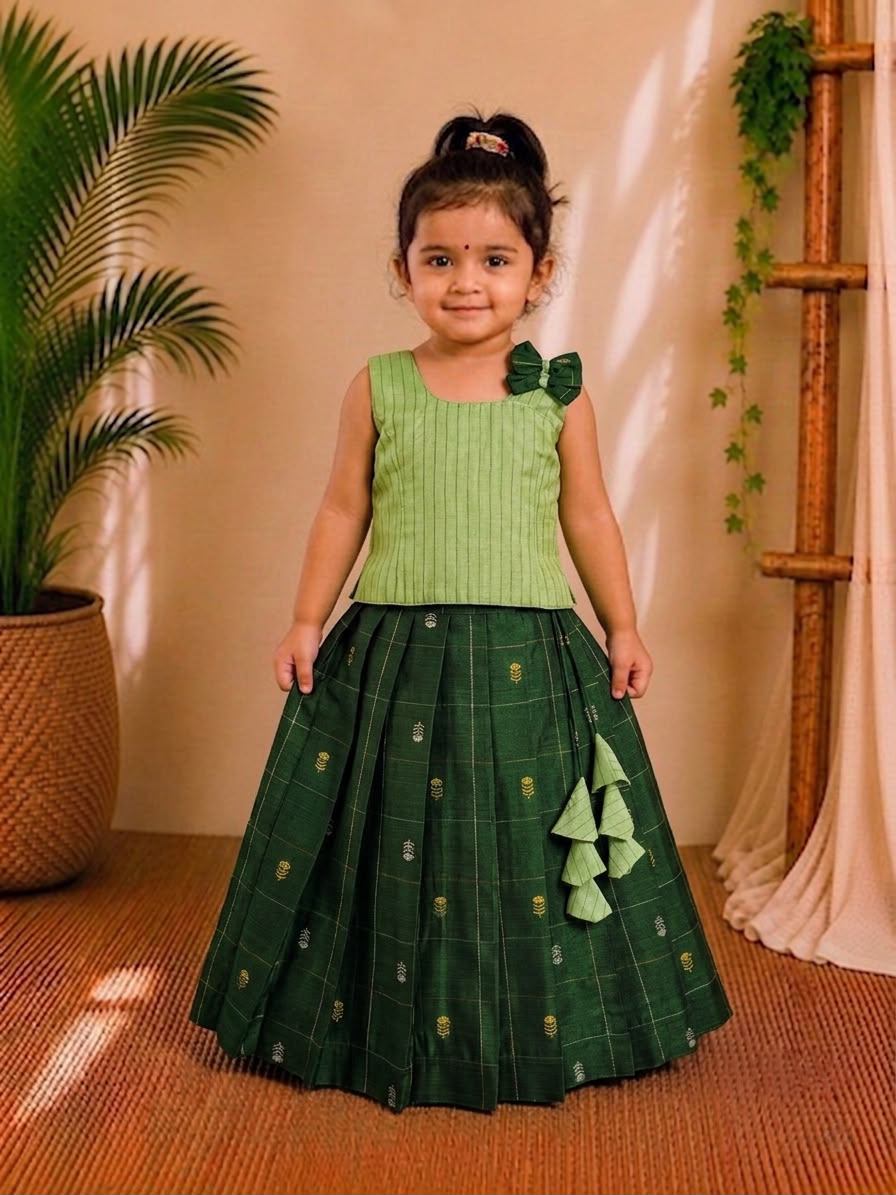 (ETTS014)Elegant Green Traditional Ethnic Lehenga Set