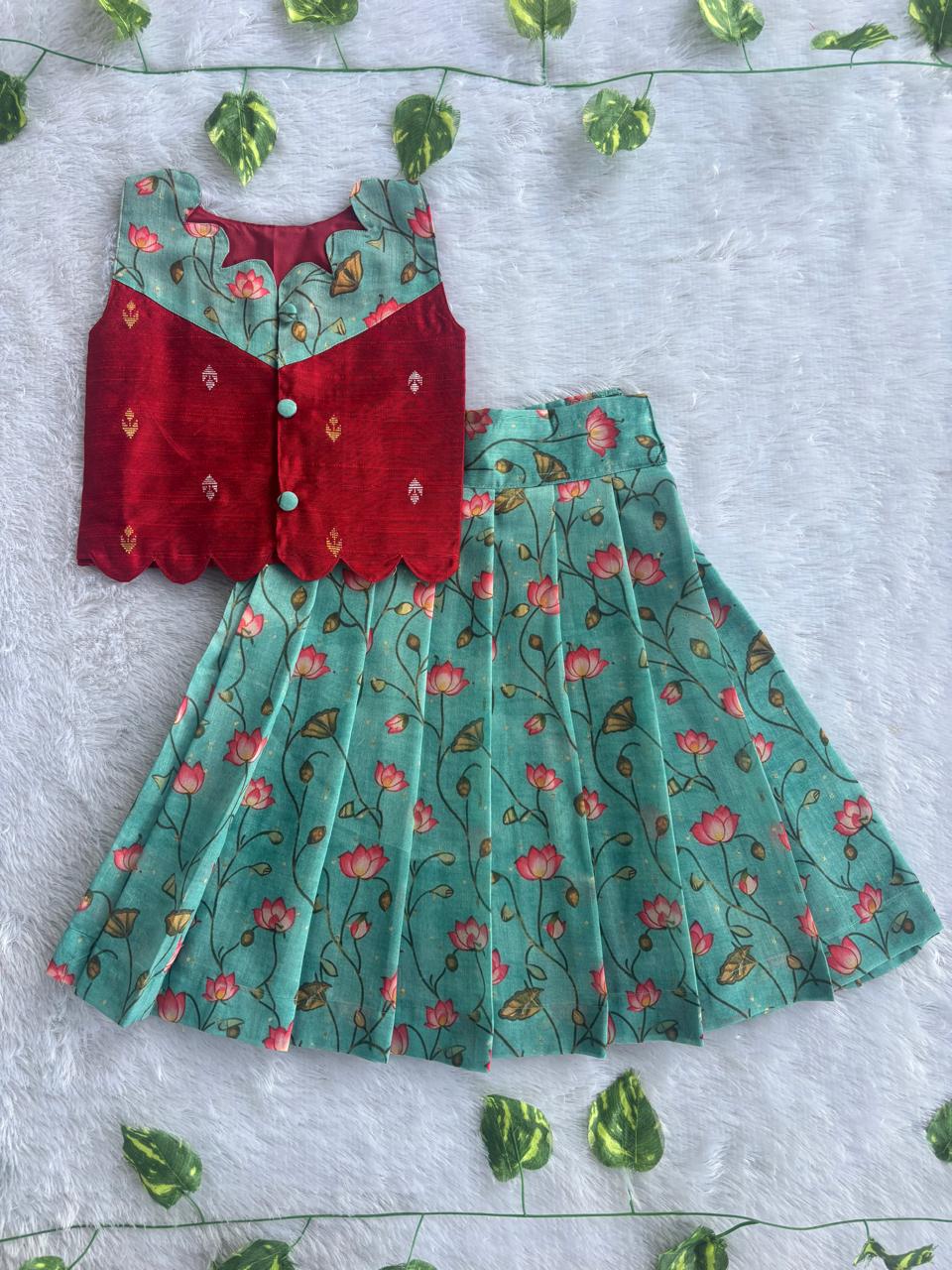 (ETTS034) Elegant Girls' Lotus Motif Ethnic Set