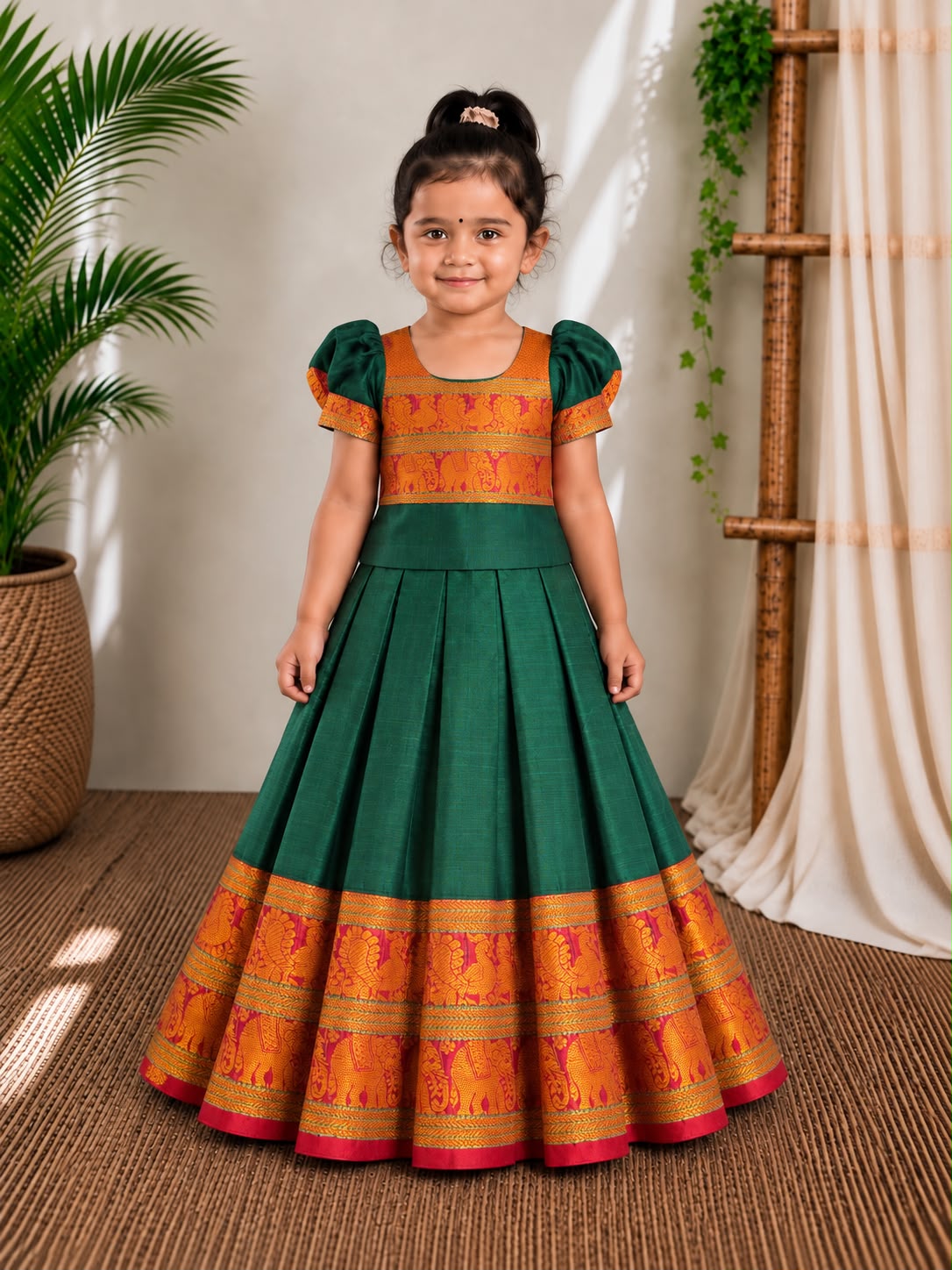 (ETTS050) Traditional Bottle Green and Orange Elephant Border Ethnic Set